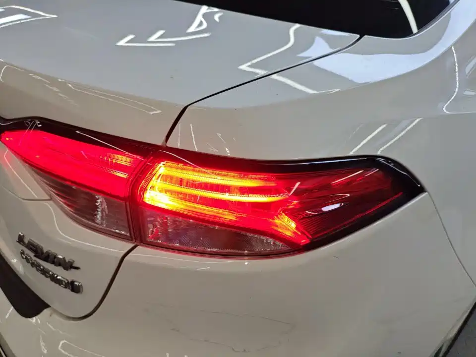 Toyota Levin — фото 14