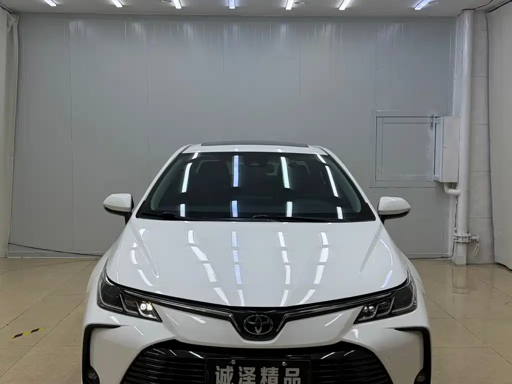 Toyota Corolla — фото 2