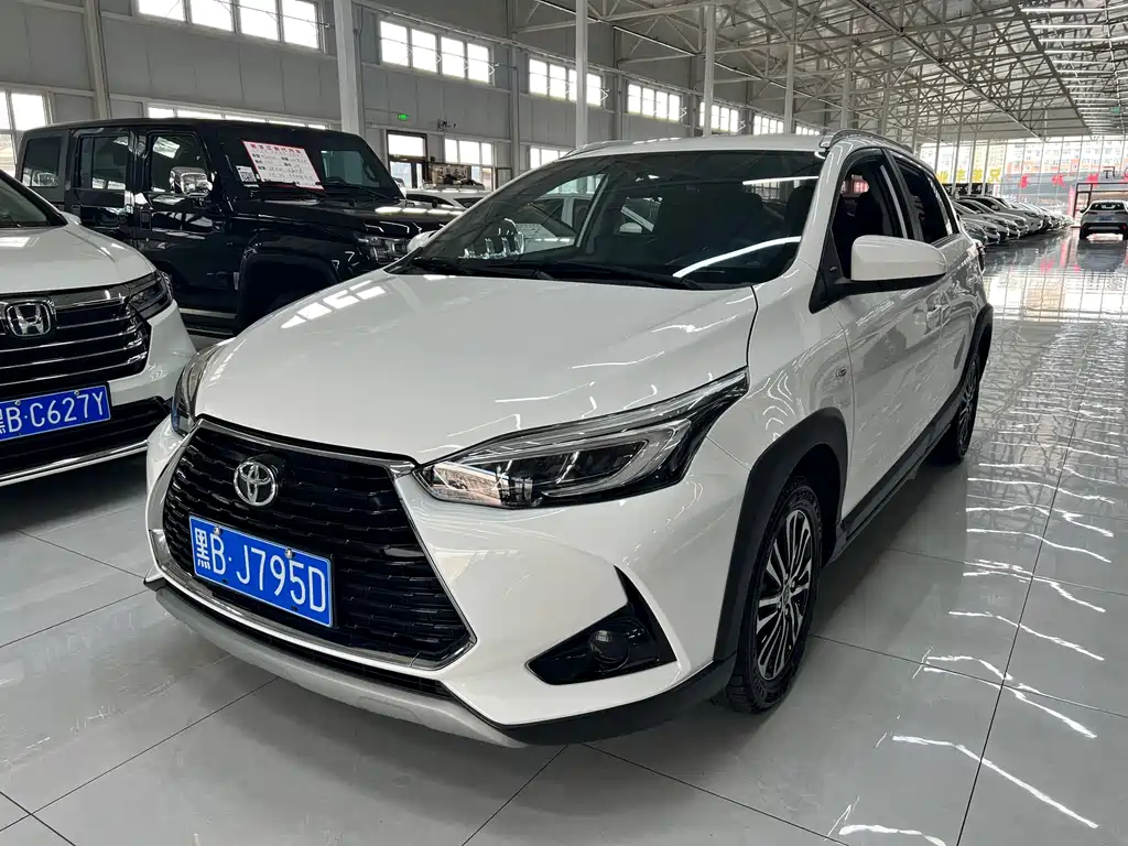 Toyota Yaris L