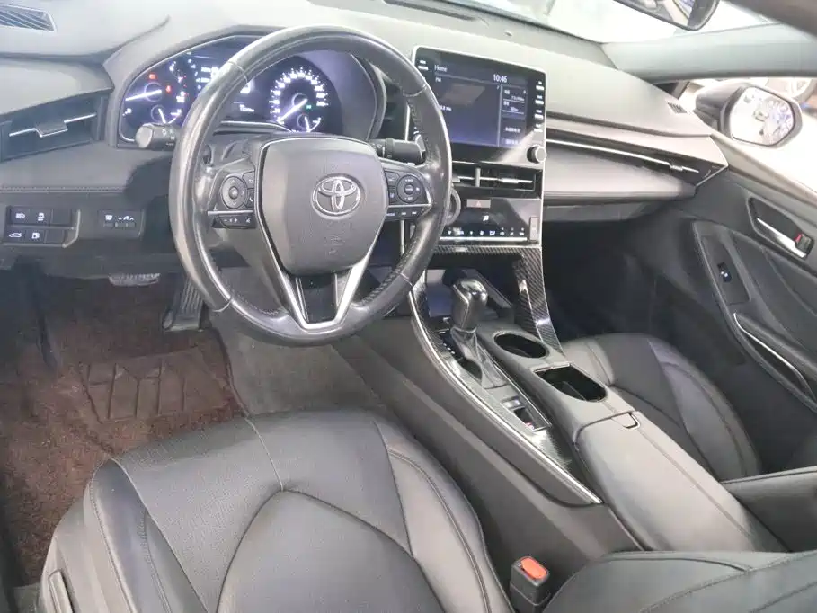 Toyota Avalon — фото 10