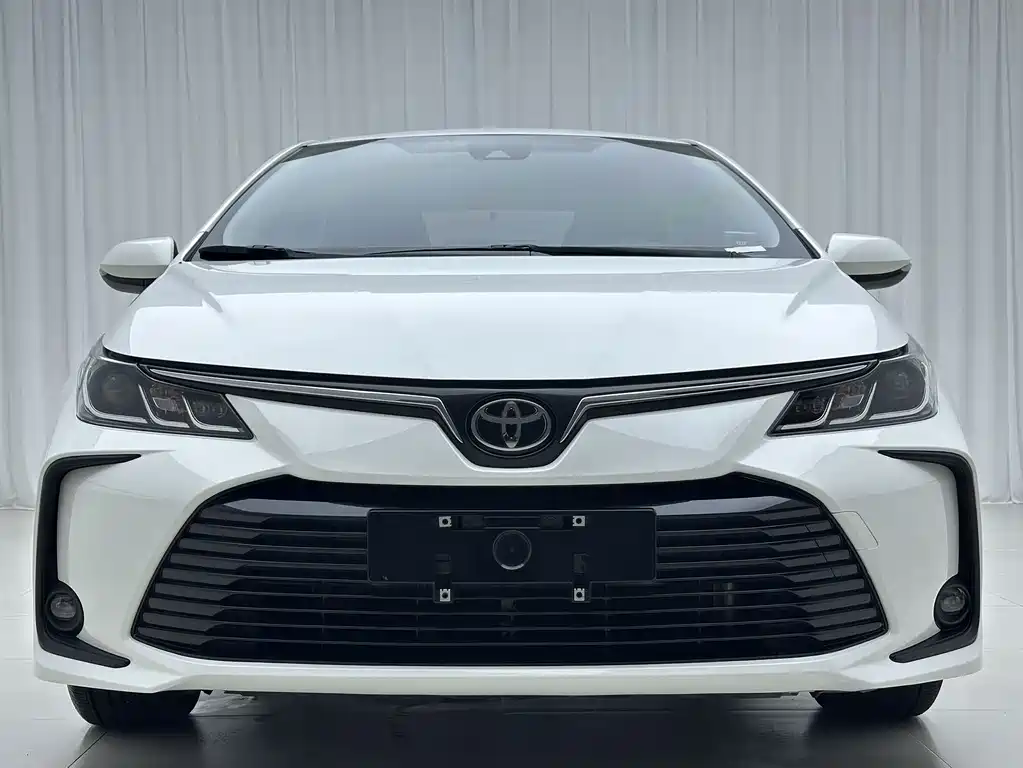 Toyota Corolla — фото 2