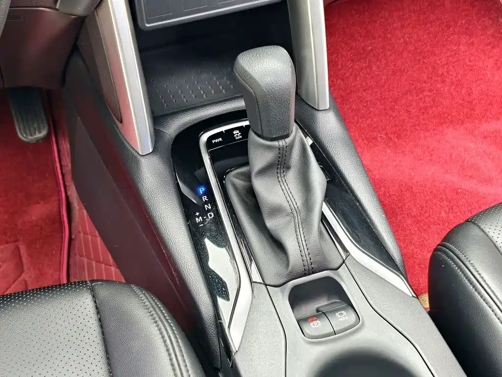 Toyota Corolla Cross — фото 39