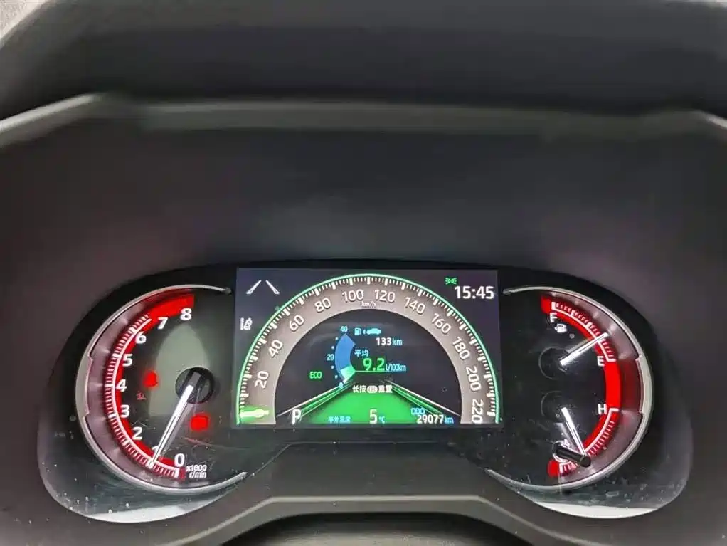 Toyota RAV4 — фото 14