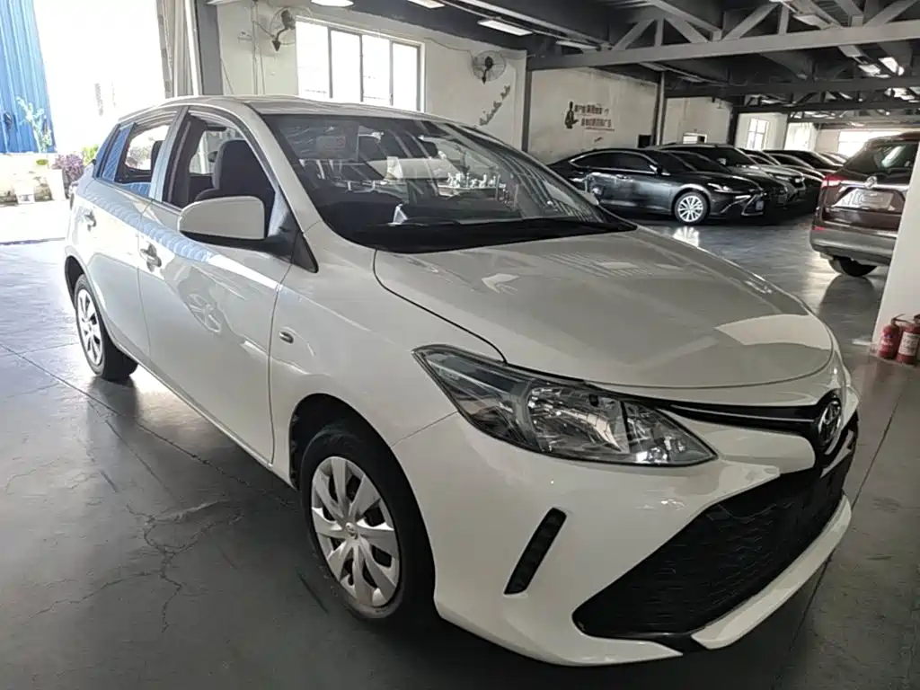 Toyota Vios FS — фото 4