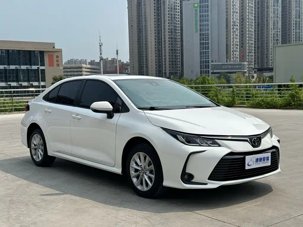 Toyota Corolla — фото 3