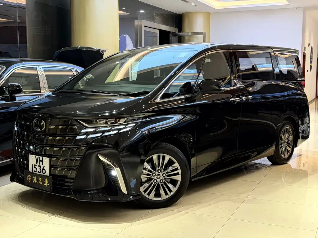 Toyota Alphard — фото 3