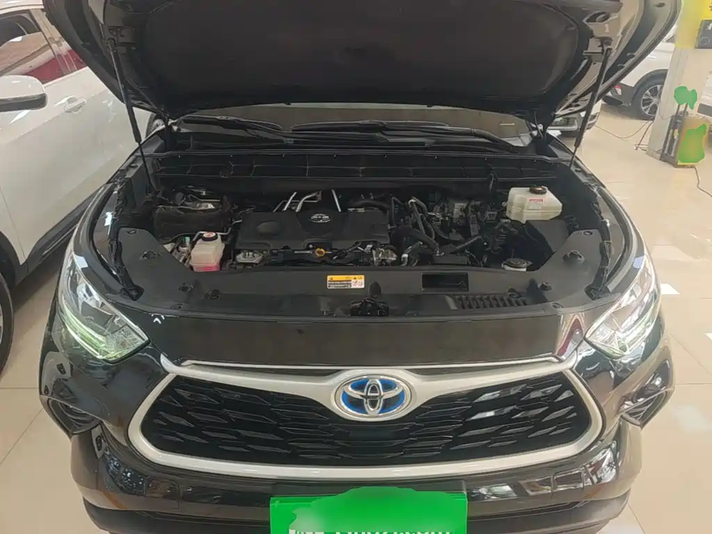 Toyota Highlander — фото 20