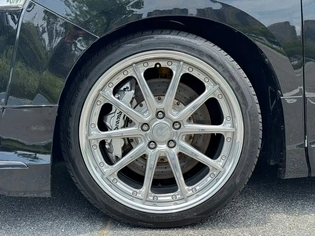 Toyota Vellfire — фото 24