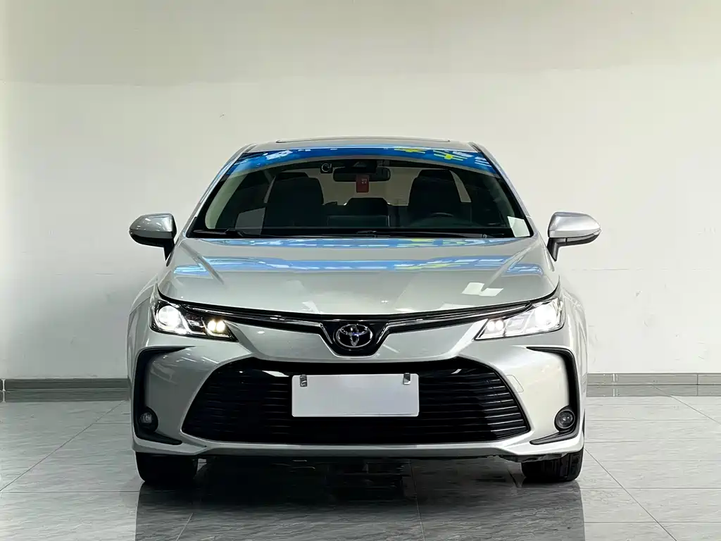 Toyota Corolla — фото 2