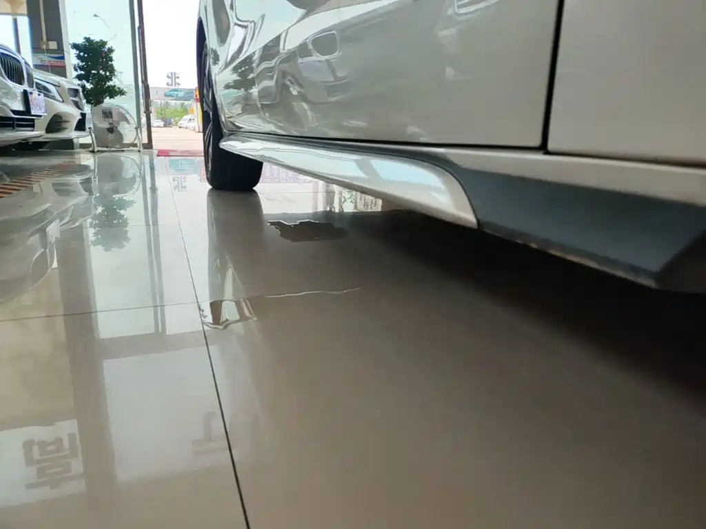 Toyota Granvia — фото 21