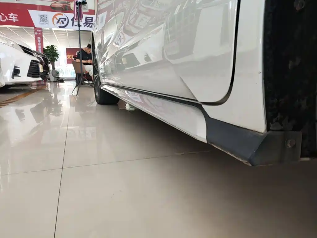 Toyota Granvia — фото 22