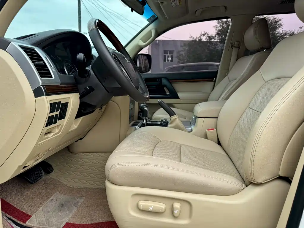Toyota Land Cruiser — фото 4