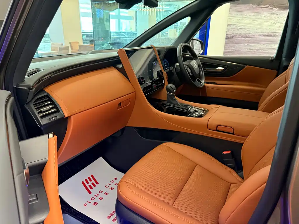 Toyota Alphard — фото 7