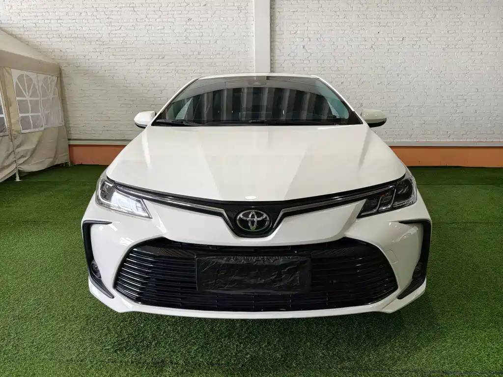 Toyota Corolla — фото 2