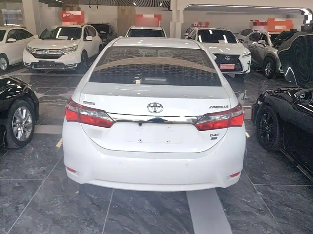 Toyota Corolla — фото 6