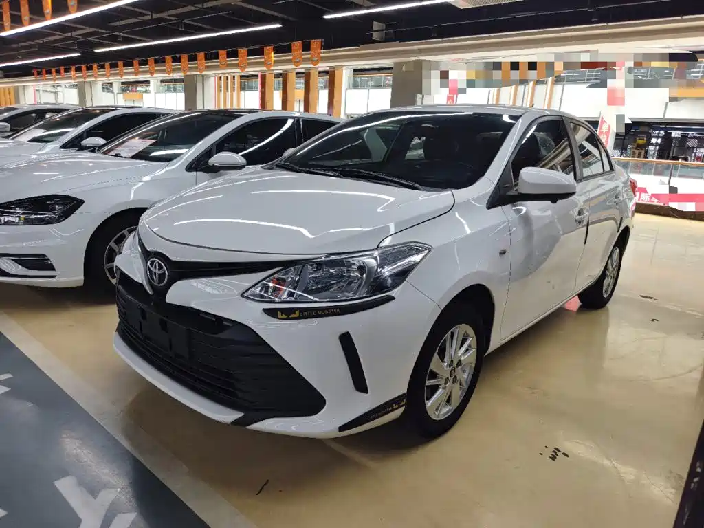 Toyota Vios — фото 2