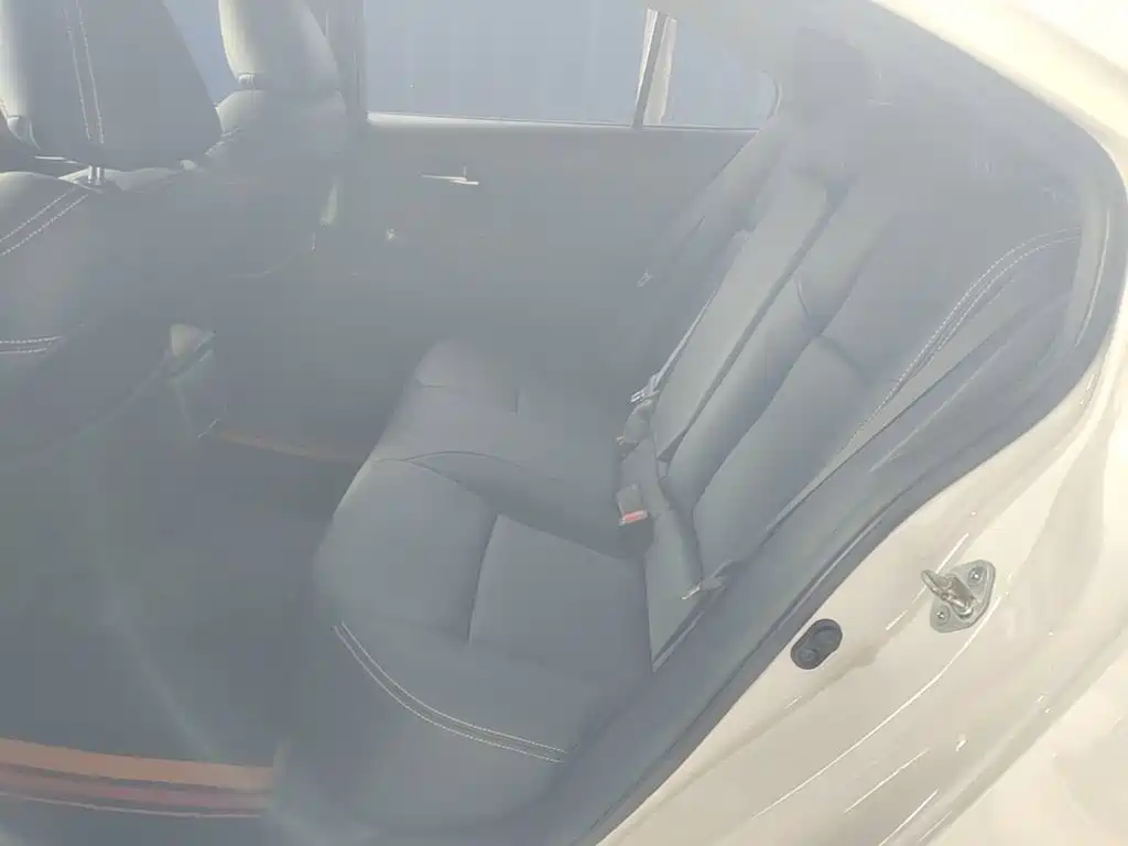 Toyota Allion — фото 17