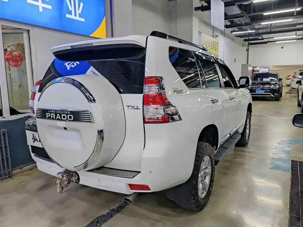 Toyota Prado (Import) — фото 9