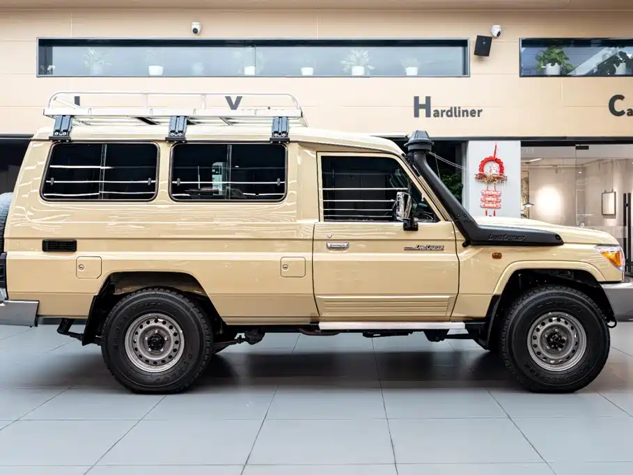 Toyota Land Cruiser — фото 3