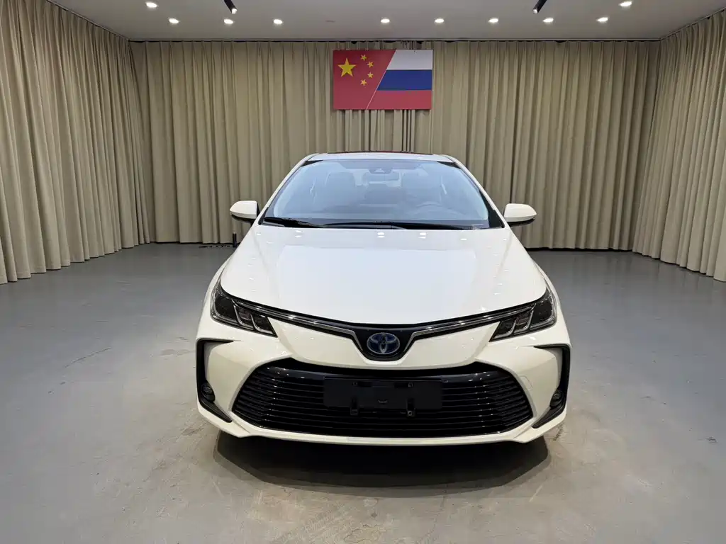 Toyota Corolla — фото 2