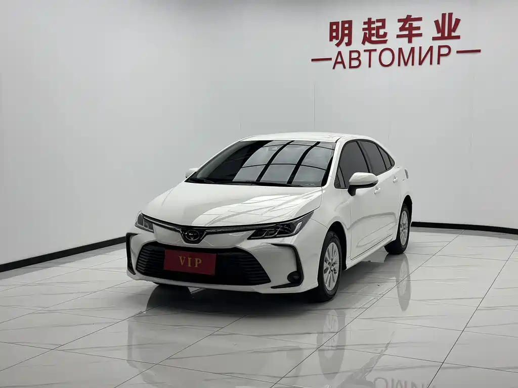 Toyota Corolla — фото 4