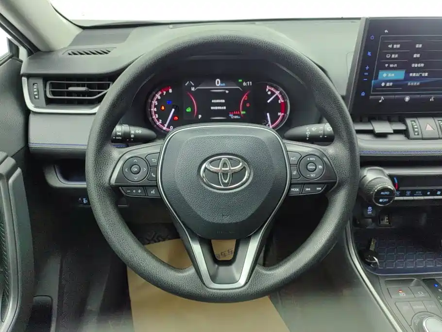 Toyota Wildlander — фото 15