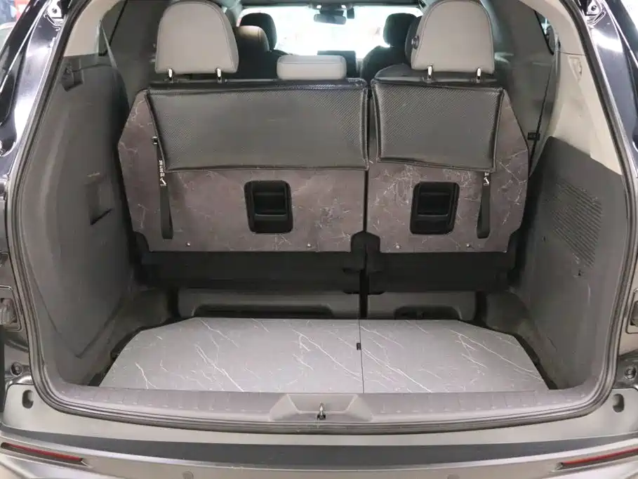Toyota Granvia — фото 23