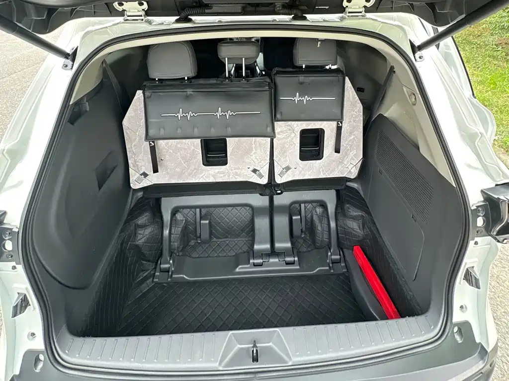 Toyota Granvia — фото 17