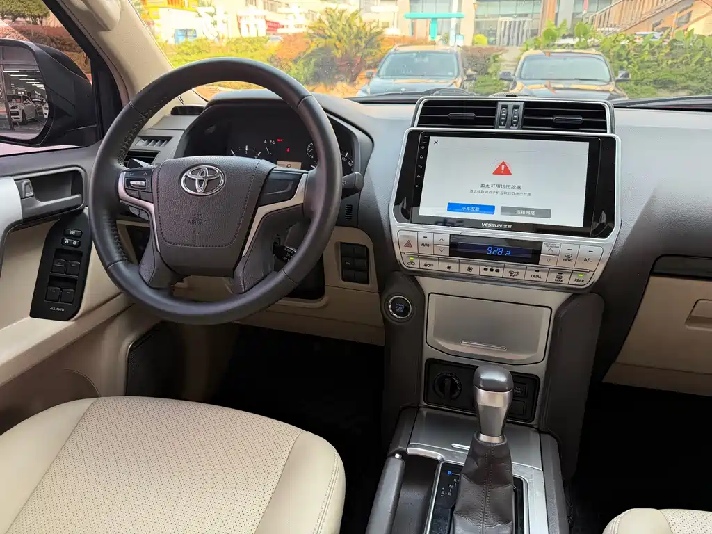 Toyota Prado (Import) — фото 10