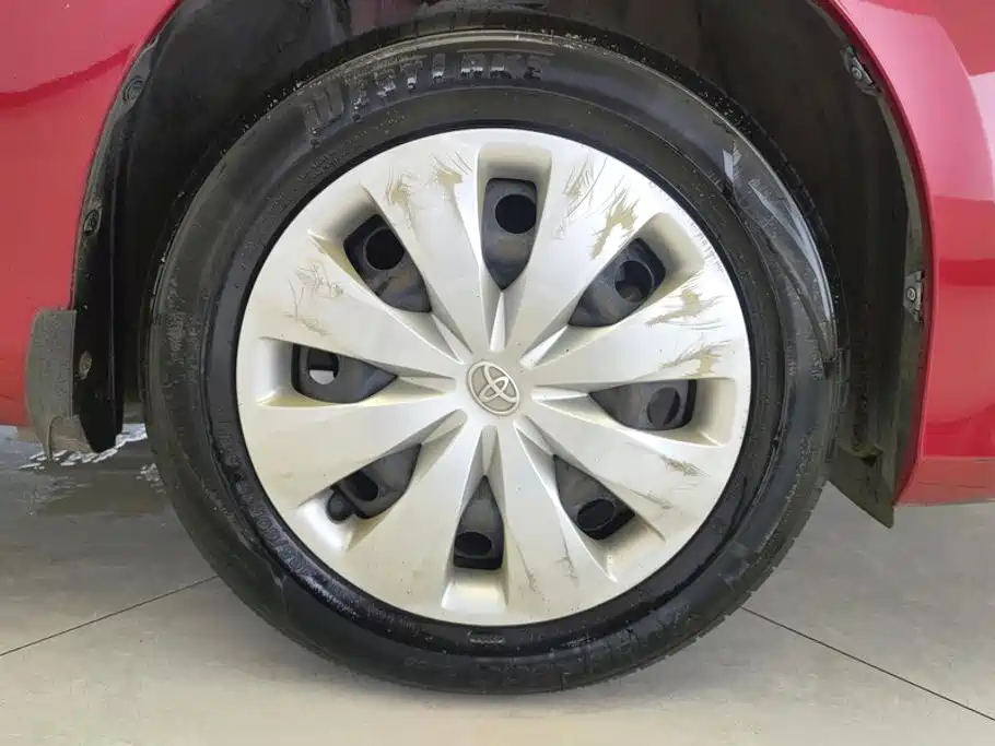 Toyota Yaris L — фото 6