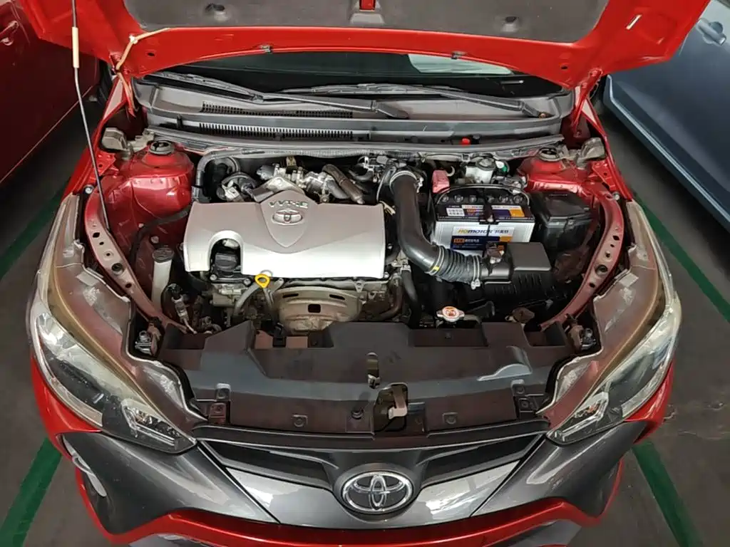 Toyota Yaris L — фото 20