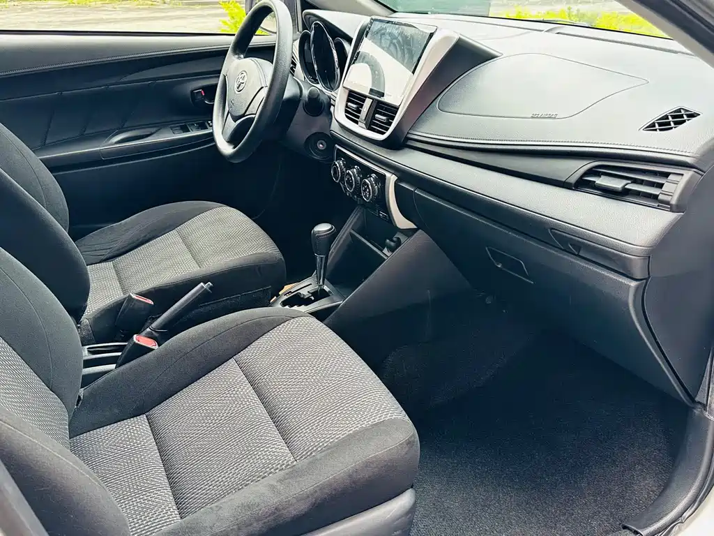 Toyota Vios — фото 9