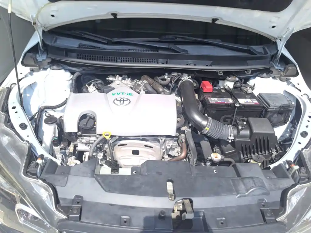 Toyota Yaris L — фото 20