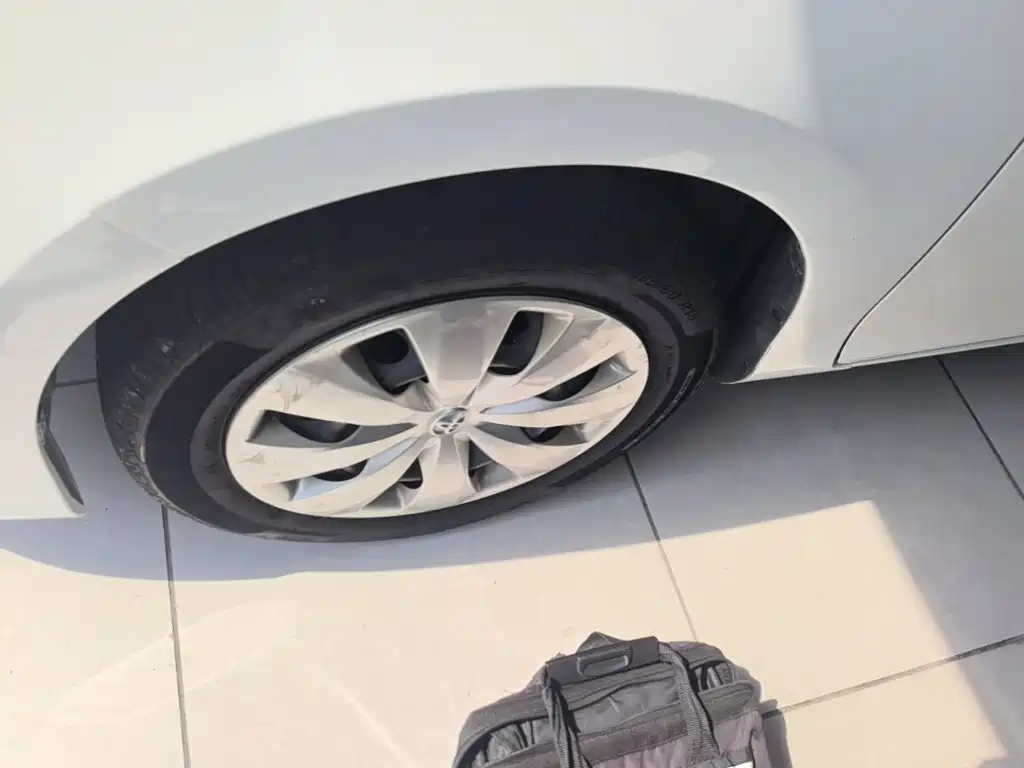 Toyota Yaris L — фото 23