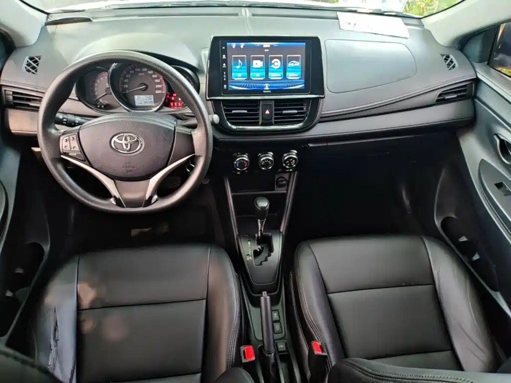 Toyota Vios — фото 14