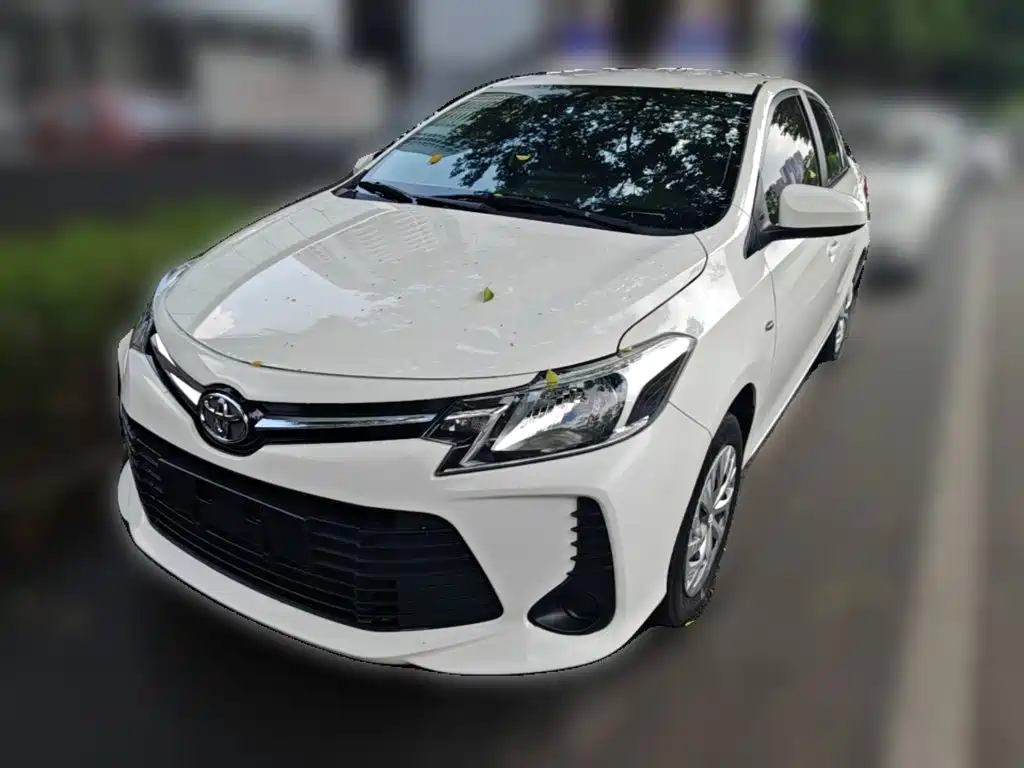 Toyota Vios — фото 3