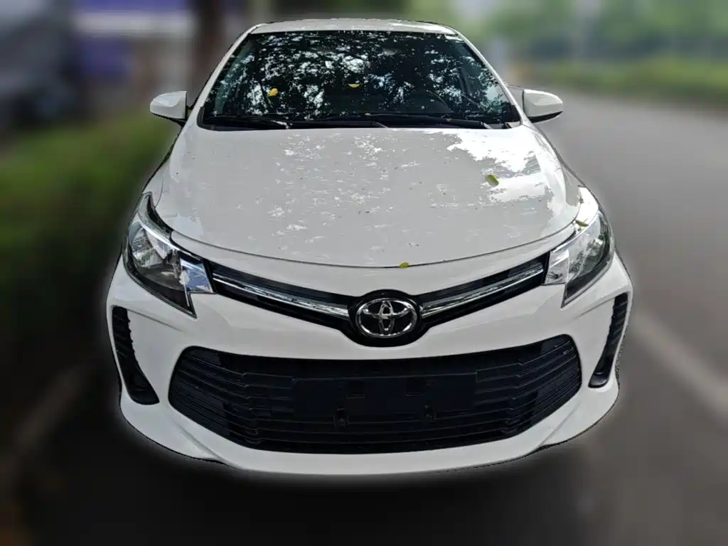 Toyota Vios — фото 5