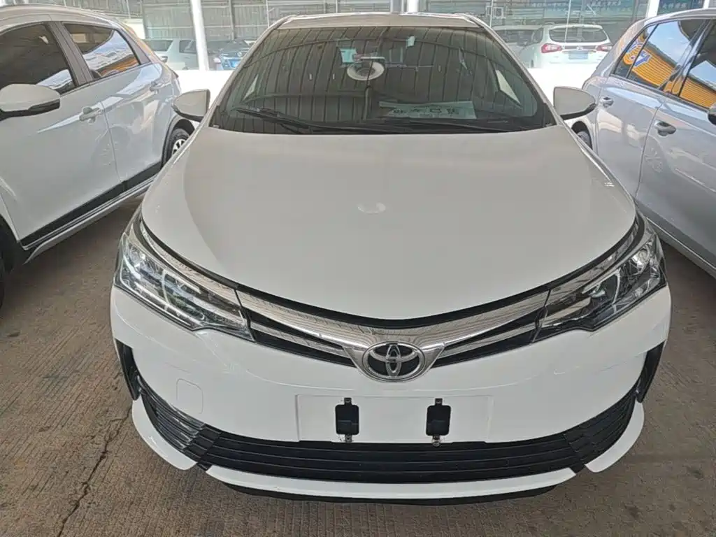 Toyota Corolla — фото 3