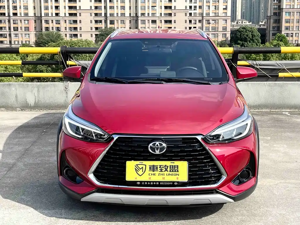Toyota Yaris L — фото 2