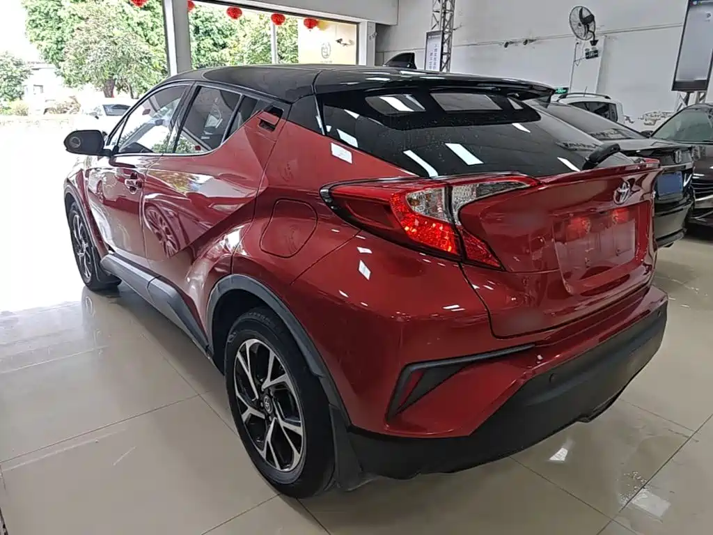 Toyota C-HR — фото 5