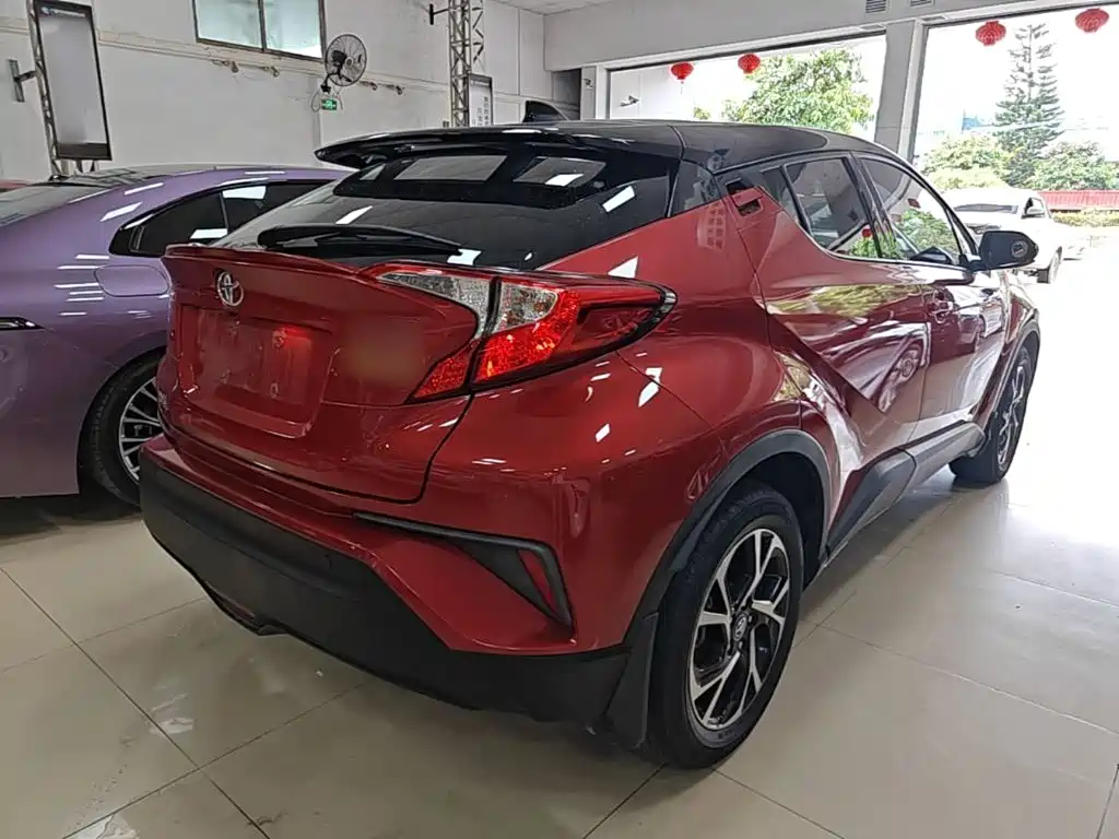 Toyota C-HR — фото 7