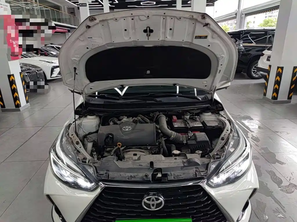 Toyota Yaris L — фото 20