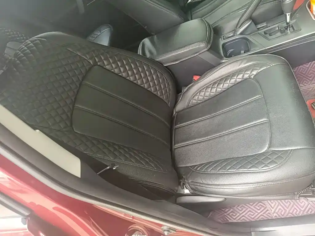 Toyota RAV4 — фото 25