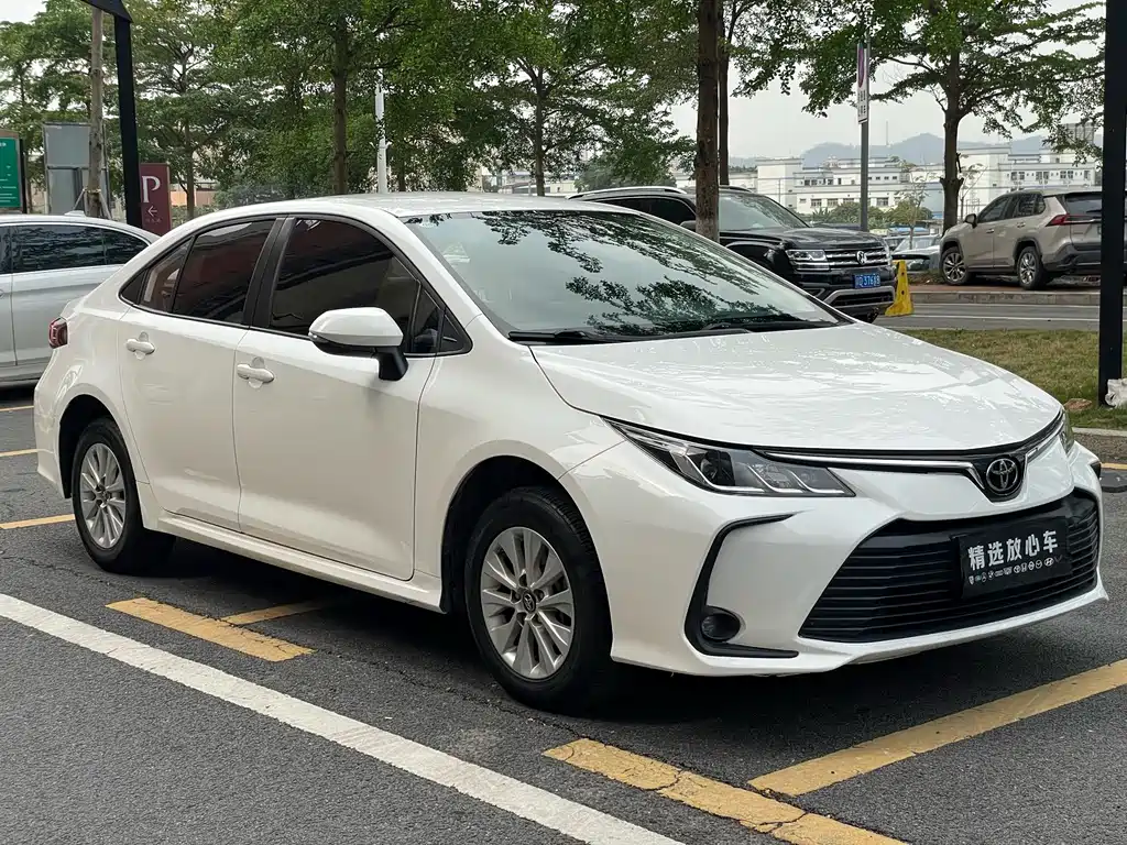 Toyota Corolla — фото 3