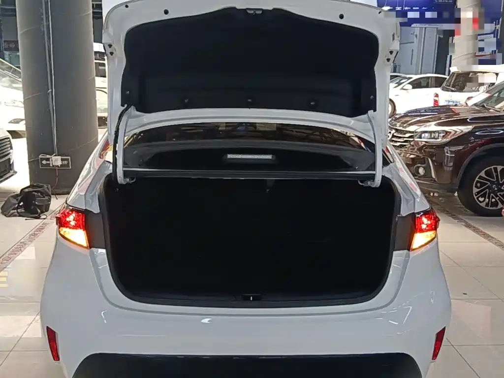 Toyota Levin — фото 19