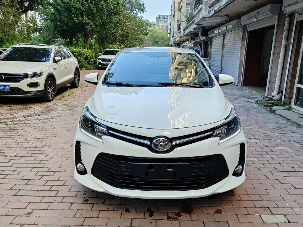 Toyota Vios — фото 2