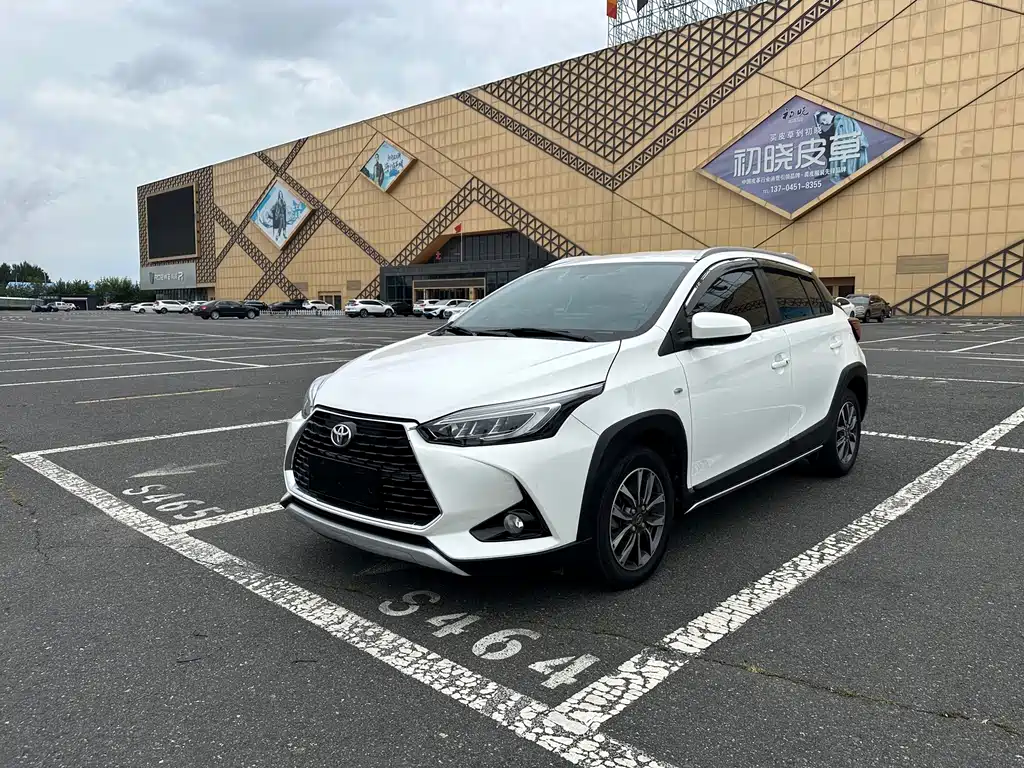 Toyota Yaris L