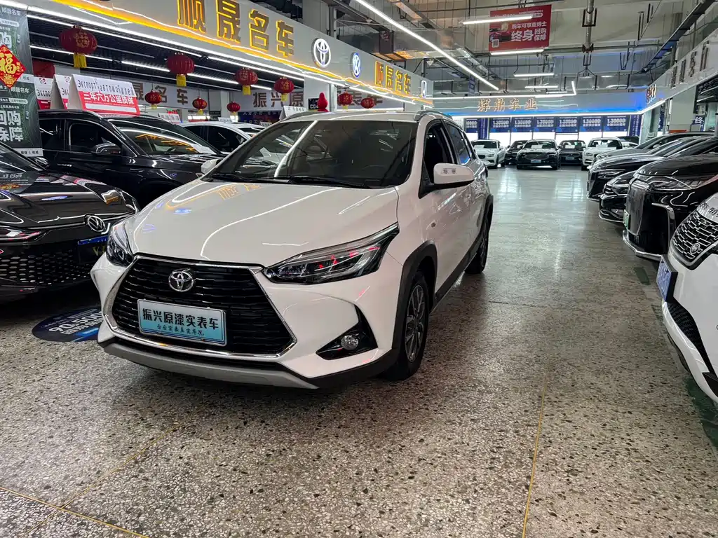 Toyota Yaris L