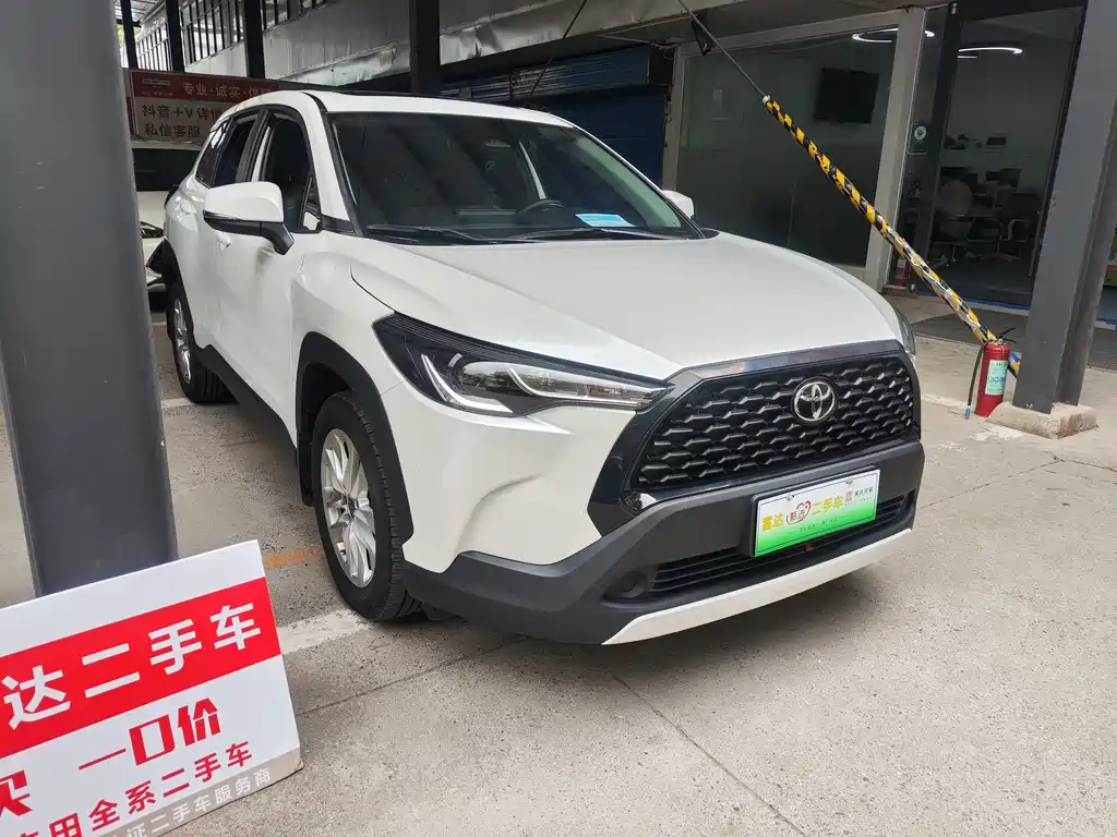 Toyota Corolla Cross — фото 3