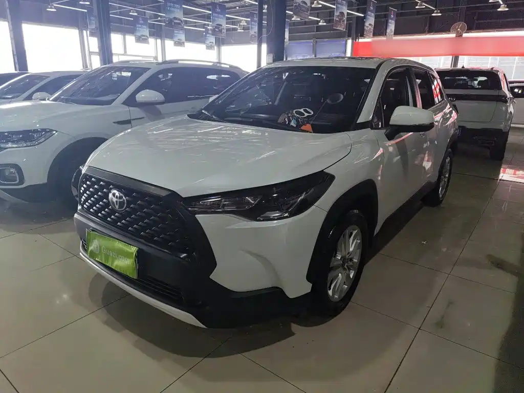 Toyota Corolla Cross — фото 2